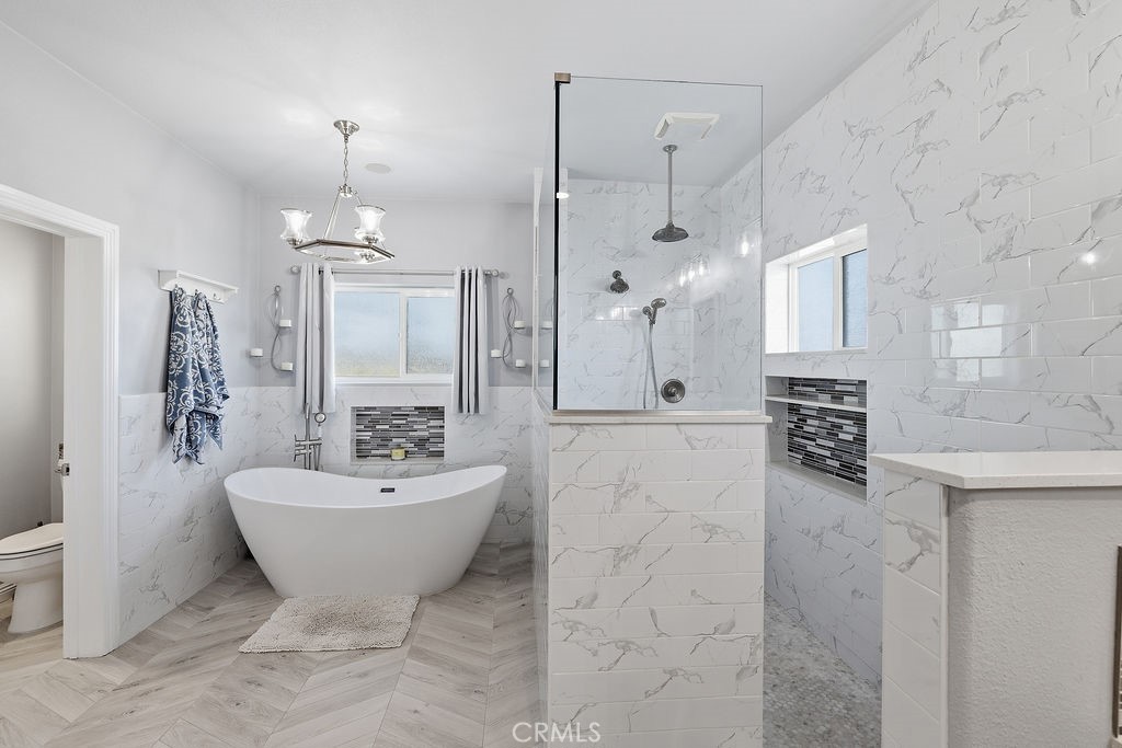 https://media.crmls.org/medias/fd4b98ed-e704-4405-8300-776106a21c7e.jpg?preset=X-Large