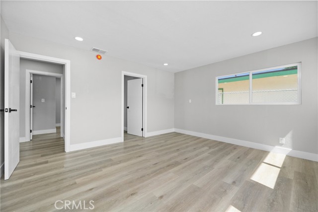 837 S Magnolia Avenue, Anaheim CA: https://media.crmls.org/medias/fd4bc7ea-5599-4ae6-afbe-58ff0c58425c.jpg