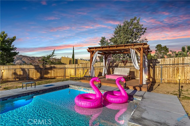 Front Image Thumbnail for CROC26059432