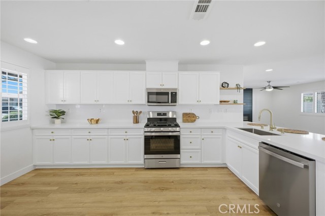 Detail Gallery Image 7 of 54 For 3418 Presidio, Perris,  CA 92570 - 4 Beds | 2/1 Baths