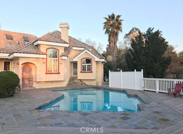 Detail Gallery Image 5 of 13 For 31063 E Sunset Dr, Redlands,  CA 92373 - 4 Beds | 3 Baths