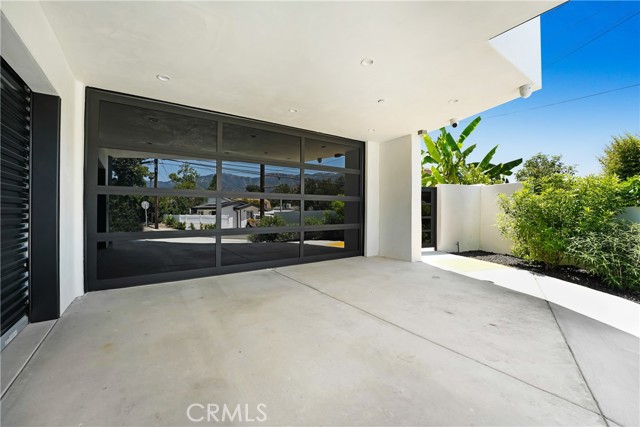 4036 Rosemont Avenue, Montrose CA: https://media.crmls.org/medias/fd4cfe61-1edd-49b4-b328-8eeccd029deb.jpg