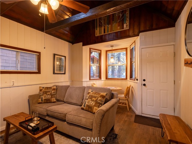 Detail Gallery Image 8 of 30 For 626 Elysian Bld, Big Bear City,  CA 92314 - 2 Beds | 1 Baths