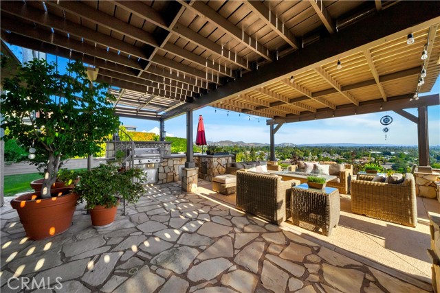 3636 E Longridge Drive, Orange CA: https://media.crmls.org/medias/fd4dd733-370a-44e1-a06c-de06d1f3959a.jpg