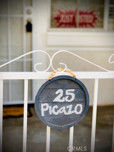 https://media.crmls.org/medias/fd4e90bd-420f-476e-bee2-67503250f850.jpg?preset=X-Large