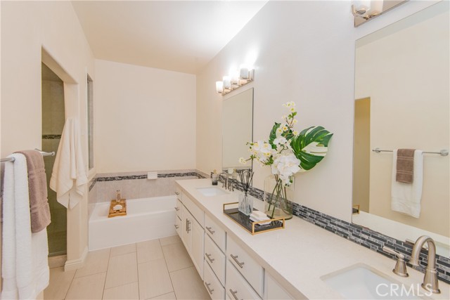 Detail Gallery Image 7 of 11 For 1739 Federal Ave #204,  Los Angeles,  CA 90025 - 2 Beds | 2 Baths