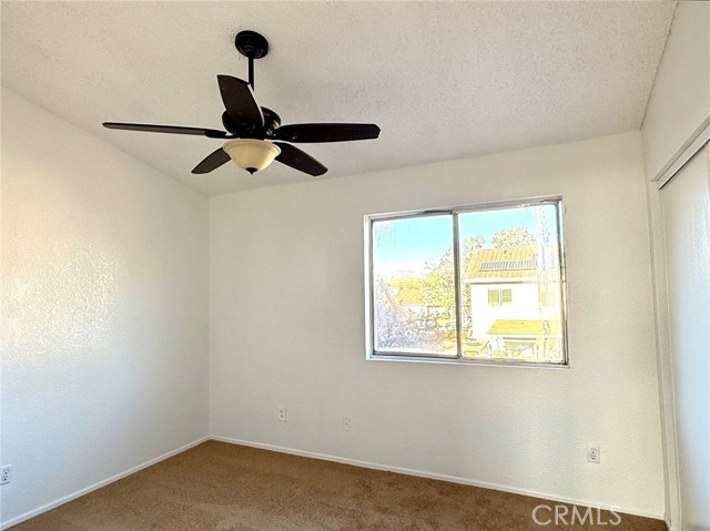 Detail Gallery Image 17 of 23 For 37509 Royal Ct, Palmdale,  CA 93552 - 4 Beds | 3 Baths