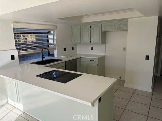 Detail Gallery Image 2 of 22 For 547 Magnolia, Corona,  CA 92879 - 3 Beds | 2/1 Baths