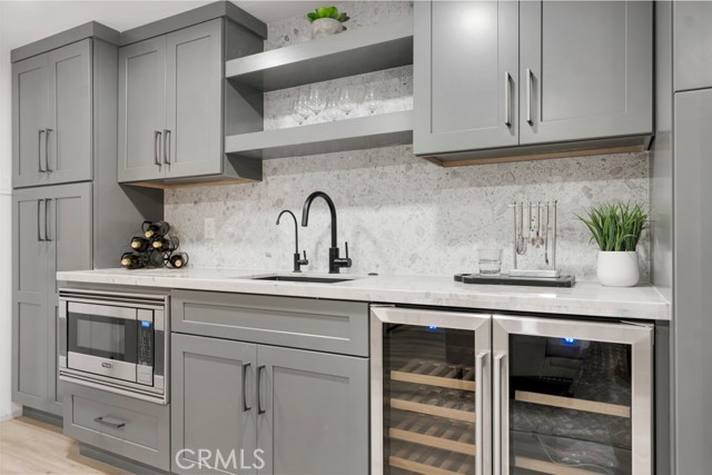 10 Camel Point, Laguna Beach CA: https://media.crmls.org/medias/fd50faa2-88a8-4499-ad3f-b3eb340c581d.jpg