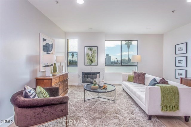 6938 Laurel Canyon Boulevard, North Hollywood CA: https://media.crmls.org/medias/fd515744-39a9-481d-868d-aef253ca02fa.jpg