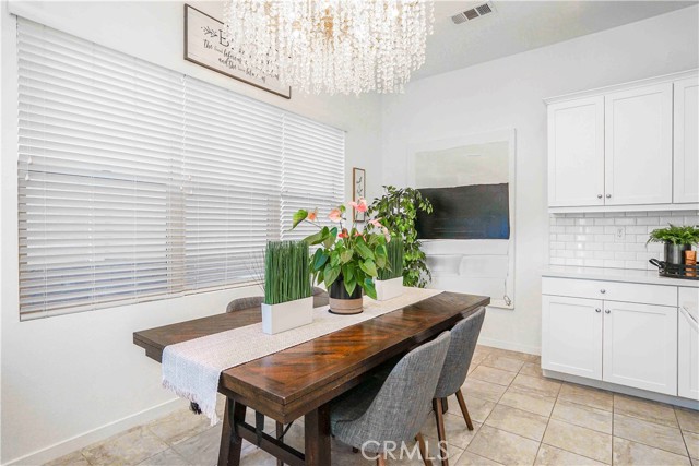 Detail Gallery Image 11 of 51 For 4167 Horvath St #108,  Corona,  CA 92883 - 3 Beds | 3/1 Baths