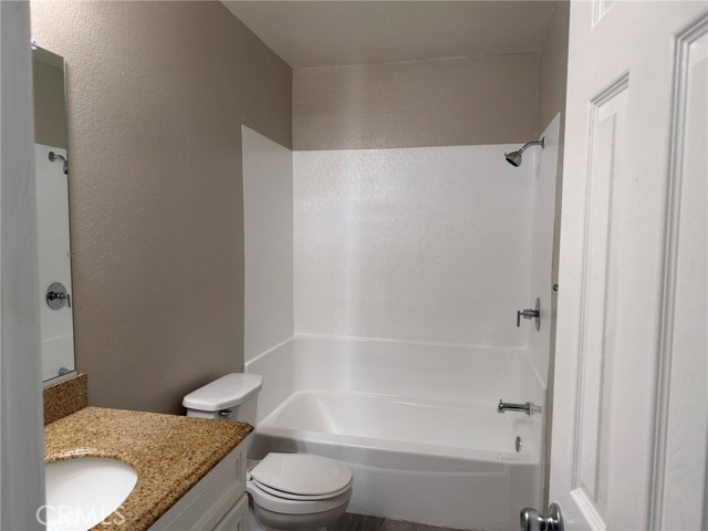 Detail Gallery Image 9 of 15 For 1735 E Washington #A26,  Colton,  CA 92324 - 2 Beds | 2 Baths