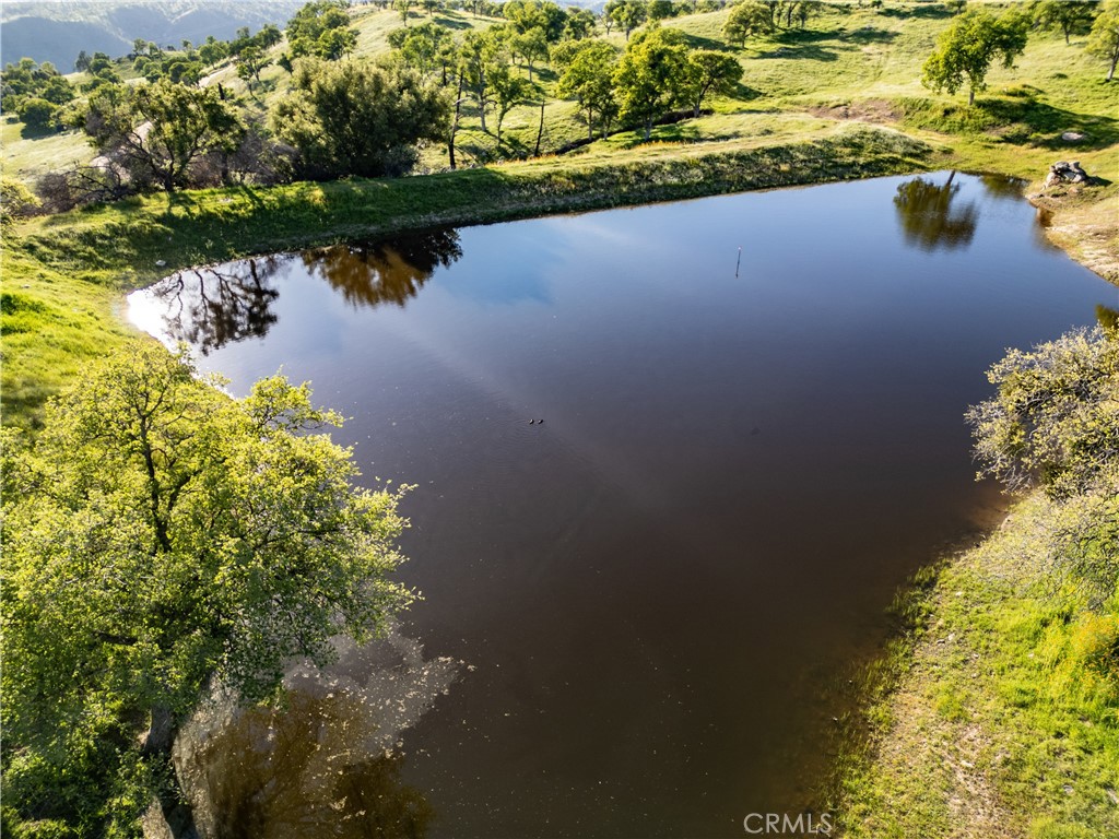https://media.crmls.org/medias/fd52cc4c-5363-49a1-b066-b22419813780.jpg?preset=X-Large