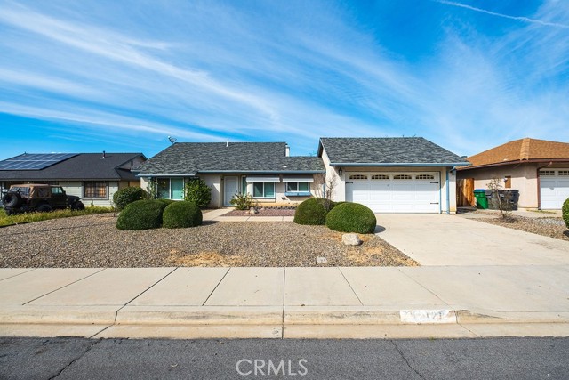 Detail Gallery Image 2 of 13 For 41426 Shadow Palm, Hemet,  CA 92544 - 2 Beds | 2 Baths