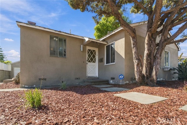12410 Lull Street photo 2
