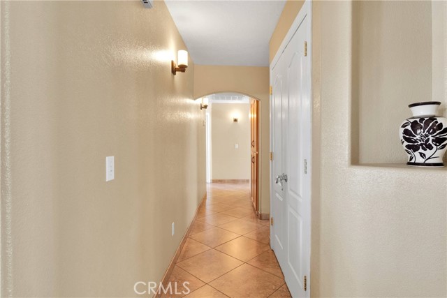 Detail Gallery Image 16 of 64 For 16158 Rimrock Rd, Apple Valley,  CA 92307 - 4 Beds | 2/1 Baths