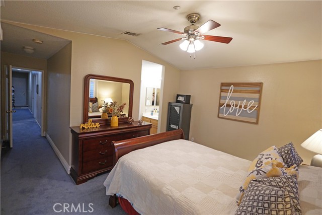 328 Manzanita Court, Ontario CA: https://media.crmls.org/medias/fd54d226-8889-4835-b065-bfb18e58537f.jpg