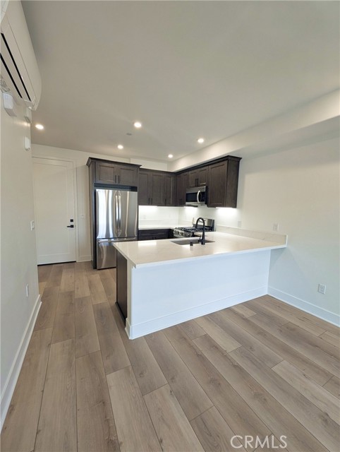 Detail Gallery Image 1 of 14 For 402 W Grand Ave #106,  Grover Beach,  CA 93433 - 1 Beds | 1 Baths