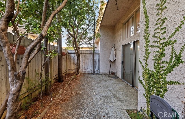 Detail Gallery Image 30 of 44 For 17937 Magnolia Bld #18,  Encino,  CA 91316 - 2 Beds | 3 Baths
