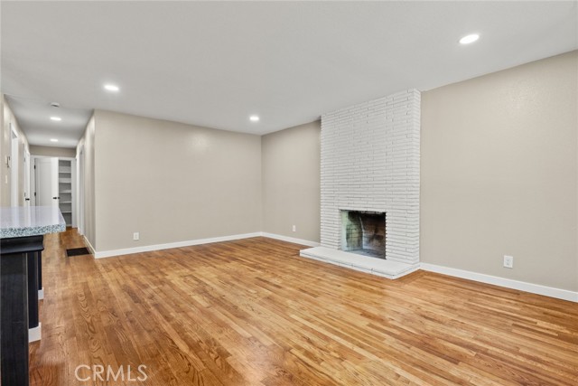 965 E 1st Avenue, Chico CA: https://media.crmls.org/medias/fd56b3a9-de74-452b-80f2-cf164e491a97.jpg