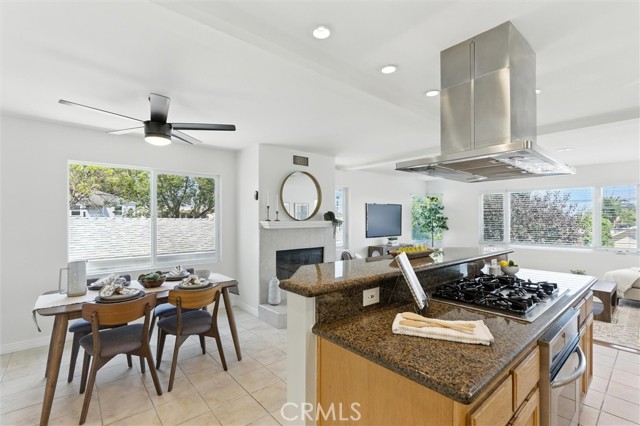 2613 S Kerckhoff Avenue, San Pedro CA: https://media.crmls.org/medias/fd576ab9-eeba-4870-982e-ca311bbdce7f.jpg
