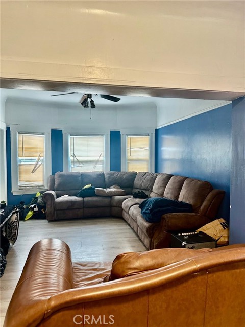 Detail Gallery Image 4 of 12 For 1434 40th, Oakland,  CA 94601 - 3 Beds | 2/1 Baths