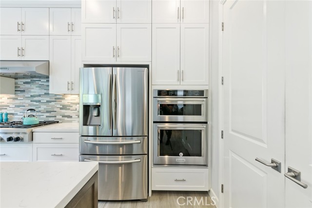 58 Stetson, Irvine CA: https://media.crmls.org/medias/fd57b6ad-2f28-4f92-895f-c4e9e6476031.jpg