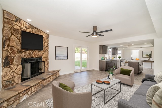 Detail Gallery Image 14 of 54 For 13627 Scenic Crest Dr, Yucaipa,  CA 92399 - 4 Beds | 2/1 Baths
