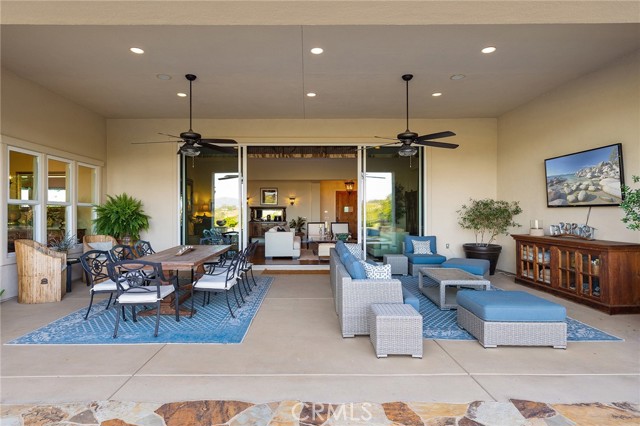 33260 Susan Grace Court, Temecula CA: https://media.crmls.org/medias/fd58fb78-22c4-41e5-8da7-121c4d7d5aca.jpg