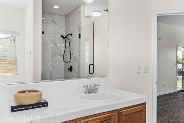 11515 Regarse, Bakersfield CA: https://media.crmls.org/medias/fd598bc0-689d-4d9f-8652-a87941256258.jpg