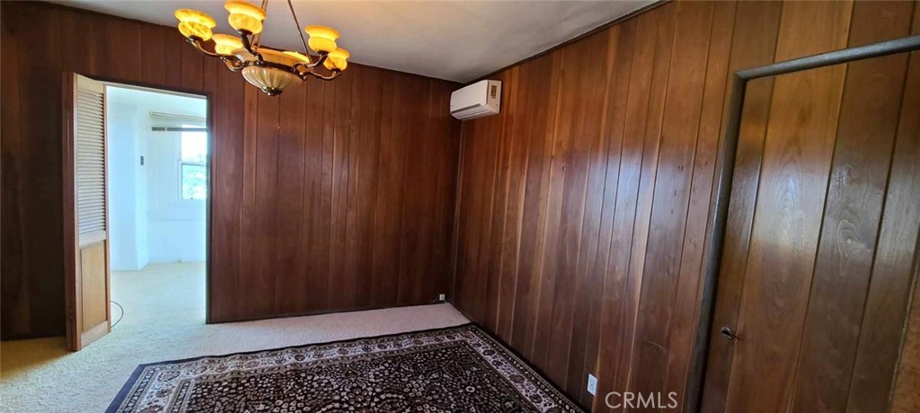 https://media.crmls.org/medias/fd5a2d0a-5160-4b88-a80f-fe9a53874be3.jpg?preset=X-Large