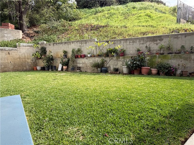 Detail Gallery Image 11 of 11 For 2733 via Paseo #6,  Montebello,  CA 90640 - 2 Beds | 1 Baths