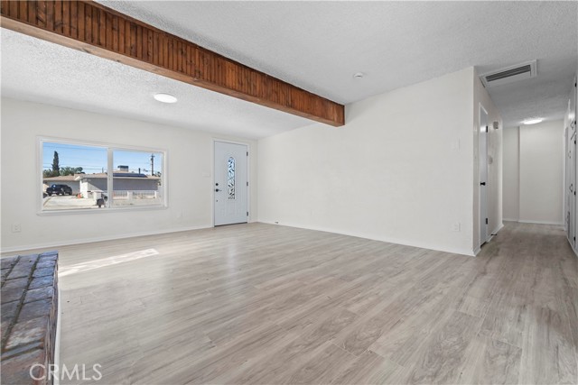 Detail Gallery Image 5 of 33 For 1148 E Virginia, Barstow,  CA 92311 - 3 Beds | 2 Baths