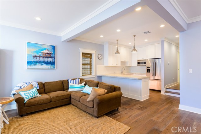 524 13th Street, Manhattan Beach CA: https://media.crmls.org/medias/fd5c75ce-7fd9-4042-bb87-78532684b6d5.jpg