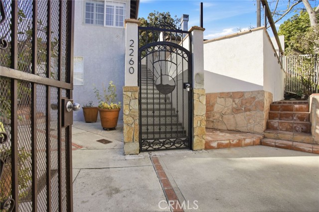 Detail Gallery Image 10 of 39 For 2260 Cazador Dr, Los Angeles,  CA 90065 - 2 Beds | 1 Baths