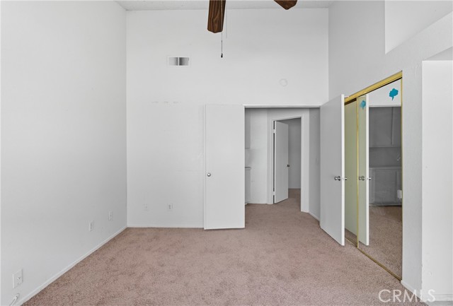14698 King Canyon Road, Victorville CA: https://media.crmls.org/medias/fd5d4612-6abb-4d75-8c95-d24fadd9eeee.jpg