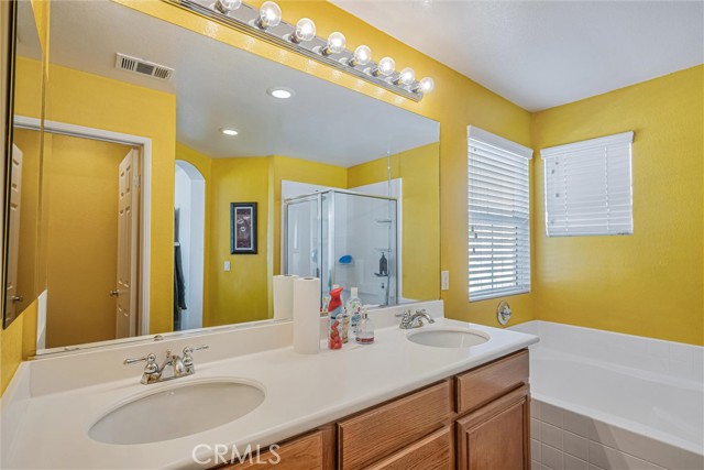 3116 Kilt, Lancaster CA: https://media.crmls.org/medias/fd5d66b3-549f-4641-a999-b2e500626390.jpg