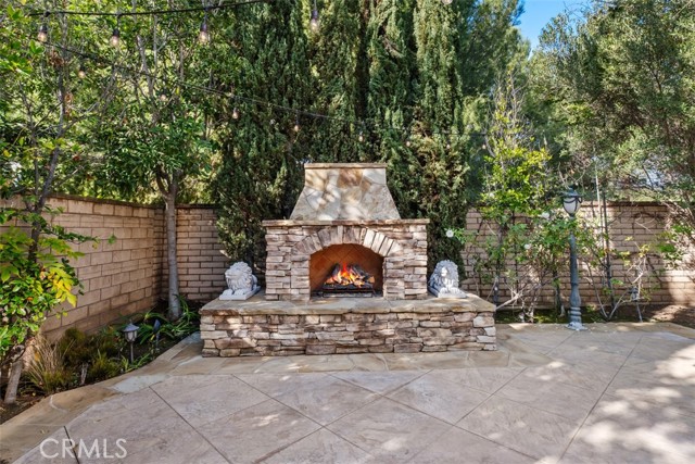 20 Townsend, Irvine CA: https://media.crmls.org/medias/fd5db009-f56a-4120-9954-3053692ec794.jpg