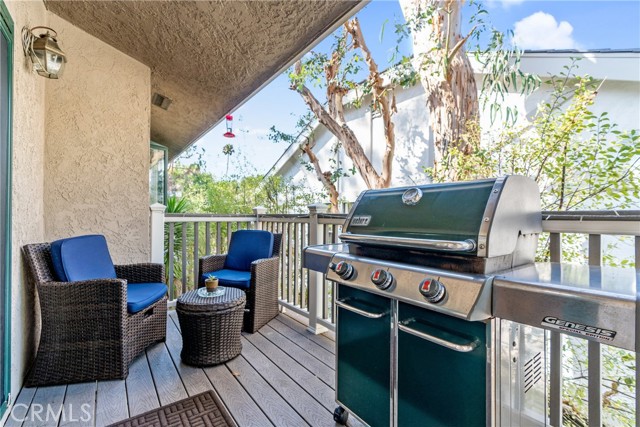 2213 Valley Drive, Manhattan Beach, California 90266, 4 Bedrooms Bedrooms, ,3 BathroomsBathrooms,Residential,Sold,Valley,SB22167937