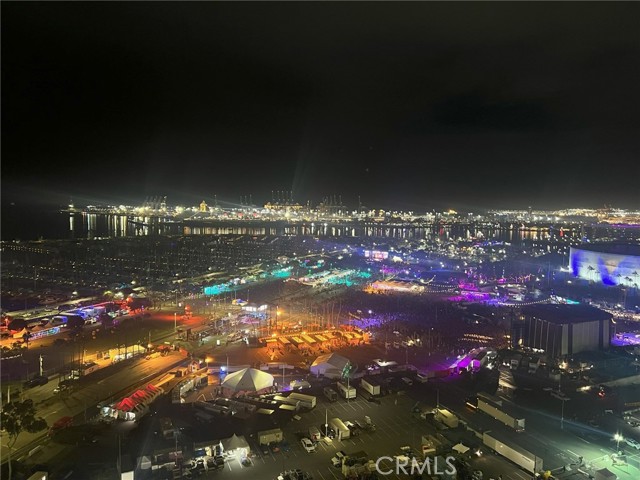 700 E Ocean Boulevard, Long Beach CA: https://media.crmls.org/medias/fd5f295d-e281-4d4c-bf50-6af3de96a7fd.jpg