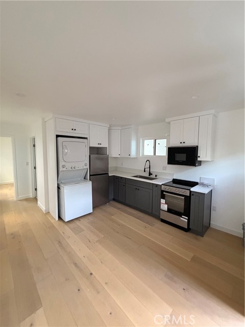 Detail Gallery Image 4 of 7 For 2718 Malabar St a,  Los Angeles,  CA 90033 - 1 Beds | 1 Baths