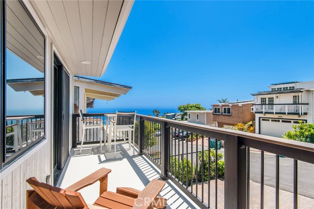 Detail Gallery Image 24 of 49 For 992 Noria St, Laguna Beach,  CA 92651 - 3 Beds | 2/1 Baths