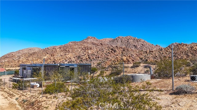 Detail Gallery Image 12 of 25 For 6935 Alturas Dr, Joshua Tree,  CA 92252 - – Beds | – Baths