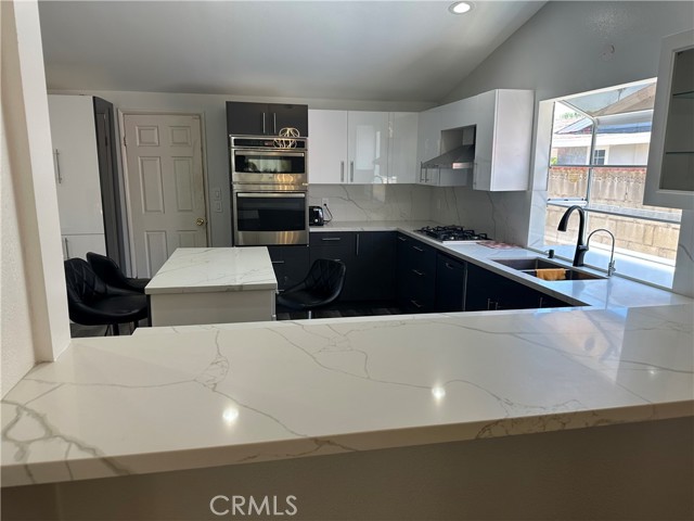 20723 Dolorosa Street, Woodland Hills CA: https://media.crmls.org/medias/fd60a43d-0f56-4020-8cb6-119c25b02bc9.jpg