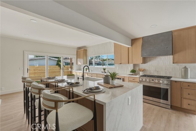 Detail Gallery Image 12 of 48 For 3675 Palo Verde, Long Beach,  CA 90808 - 5 Beds | 3 Baths