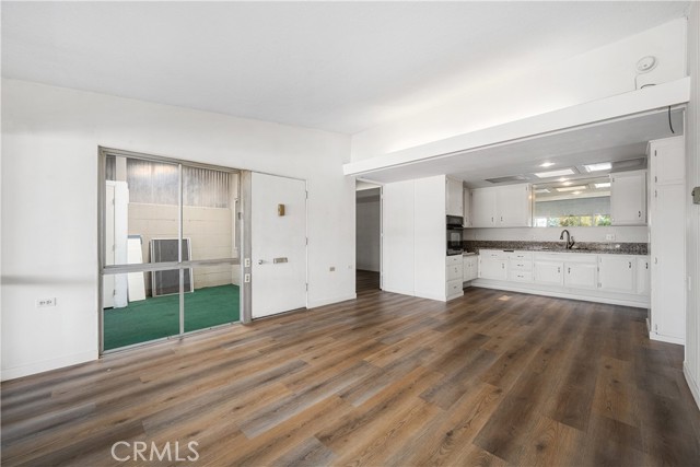 13341 St Andrews Drive, Seal Beach CA: https://media.crmls.org/medias/fd6199a9-fecb-4b70-91e7-d15a7652a4a1.jpg