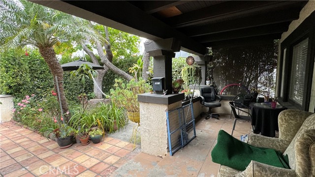 1914 West View Street, Los Angeles, California 90016, 6 Bedrooms Bedrooms, ,2 BathroomsBathrooms,Single Family Residence,For Sale,West View,DW24119680