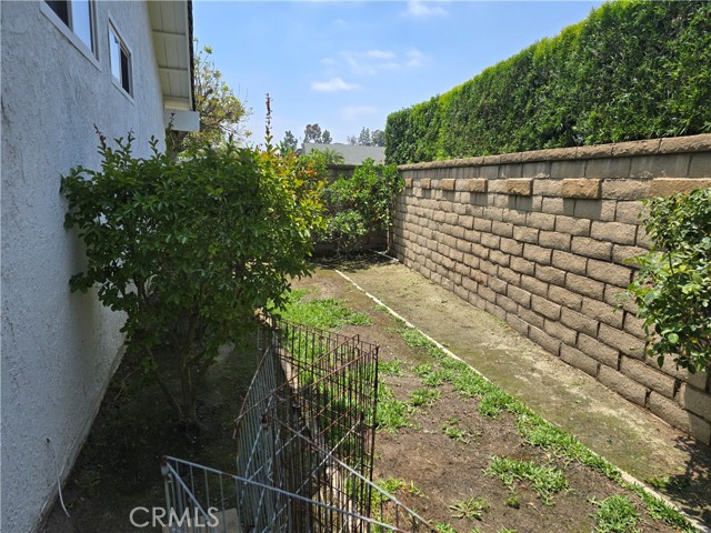 23872 Via La Coruna, Mission Viejo CA: https://media.crmls.org/medias/fd62009e-8e63-42cb-87a7-4071efed982c.jpg