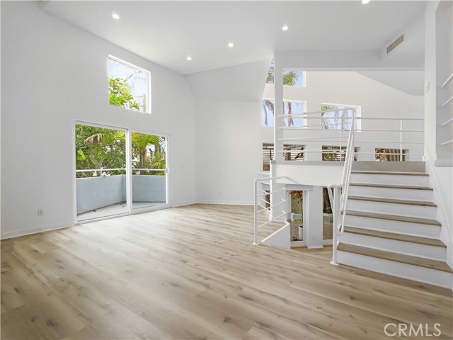 Detail Gallery Image 12 of 30 For 8235 Sunnysea Dr, Playa Del Rey,  CA 90293 - 3 Beds | 2/1 Baths