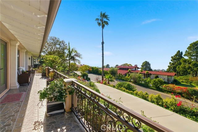1400 Via Arco, Palos Verdes Estates, California 90274, 4 Bedrooms Bedrooms, ,1 BathroomBathrooms,Residential,For Sale,Via Arco,PV26073869